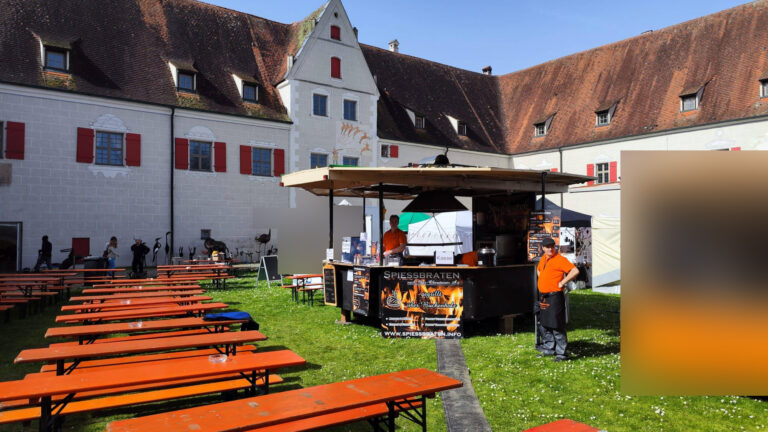 Biergarten Schloss Grünau
