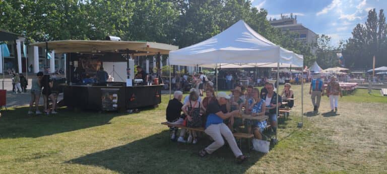 Biergarten Wiesbaden, Theatrium